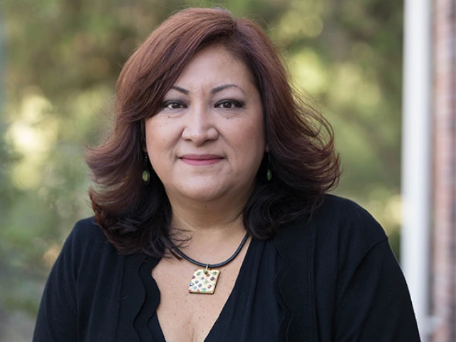 Headshot of Jessica Retis